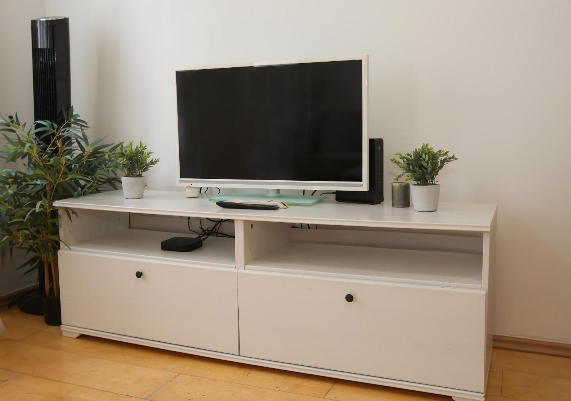 Downtown Bliss Modern Retreat With Free Parking And Fast Internet 600 Mbits Daire Viyana Dış mekan fotoğraf